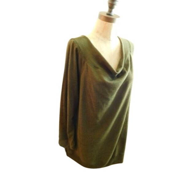 Lilypad Size 1X Olive Green Knit Draping Front Plus Size Top NWT - Picture 2 of 2